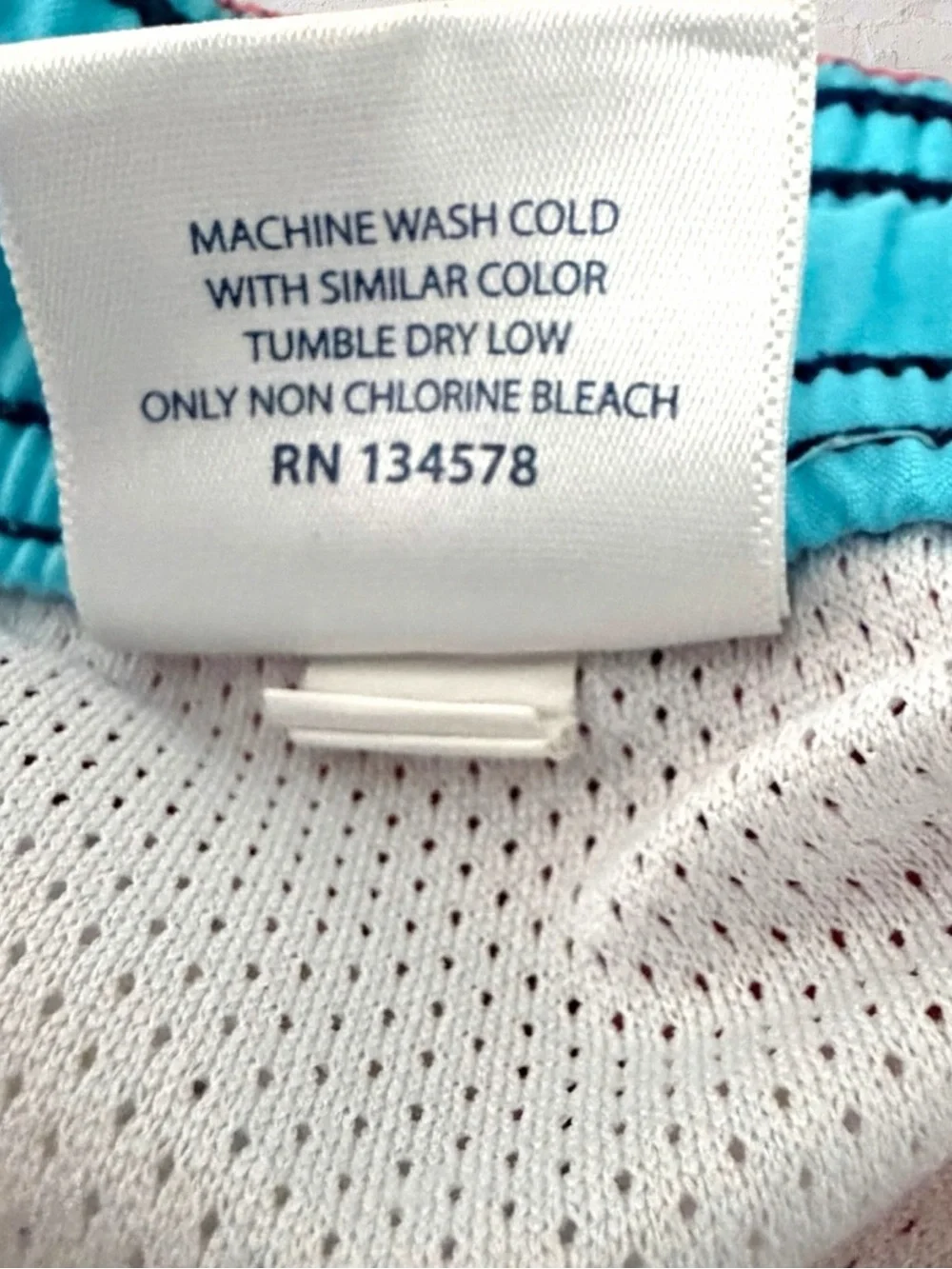 Vineyard Vines Swim Trunks Large Sea Turtle Coral Reef Print Pink Blue MeshLined
